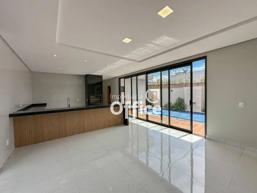Foto 5 de Casa de Condomínio com 3 quartos à venda, 360m2 em Anapolis - GO