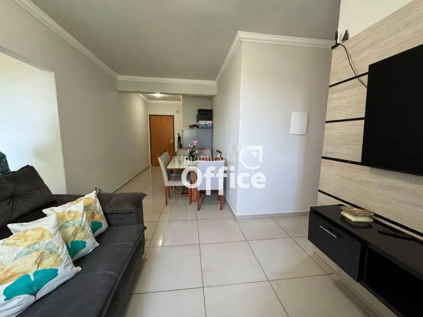 Foto 2 de Apartamento com 2 quartos à venda, 50m2 em Jardim Alexandrina, Anapolis - GO