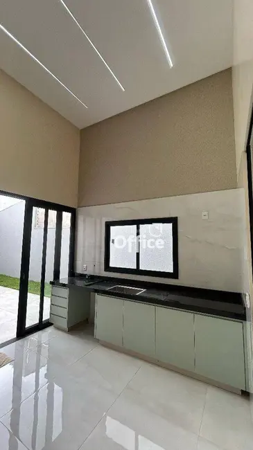 Foto 5 de Casa com 3 quartos à venda, 360m2 em Residencial Jardins do Lago, Anapolis - GO