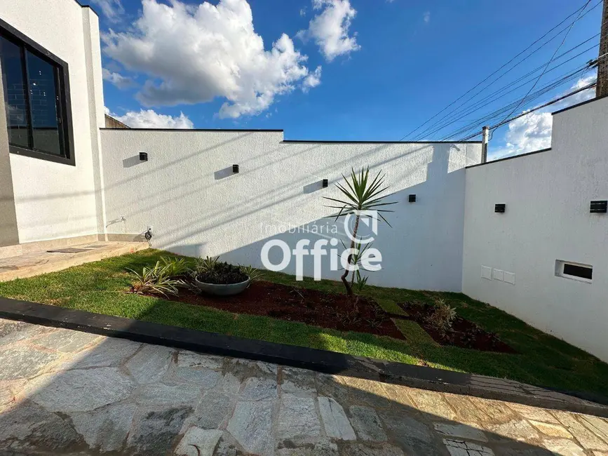 Foto 4 de Casa com 3 quartos à venda, 258m2 em Jardim Europa, Anapolis - GO
