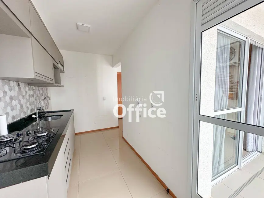 Foto 4 de Apartamento com 2 quartos à venda, 56m2 em Cidade Jardim, Anapolis - GO