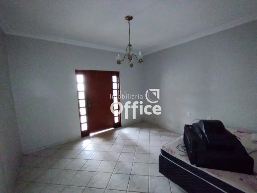 Foto 7 de Casa com 3 quartos à venda, 400m2 em Setor Central, Anapolis - GO