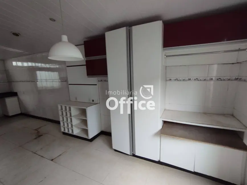 Foto 5 de Casa com 3 quartos à venda, 400m2 em Setor Central, Anapolis - GO