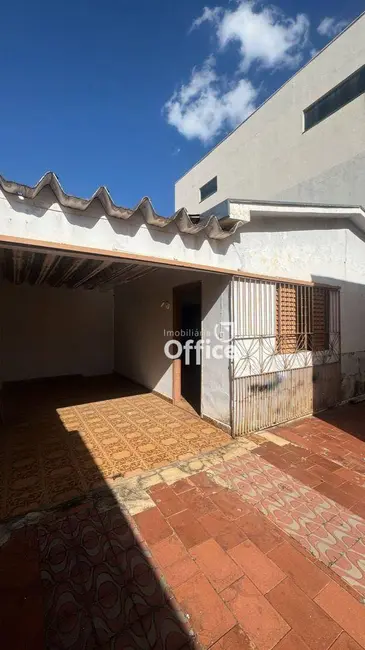 Casa com 3 quartos à venda, 300m2 em Anapolis - GO - imagem 5 Foto 5 de Casa com 3 quartos à venda, 300m2 em Anapolis - GO