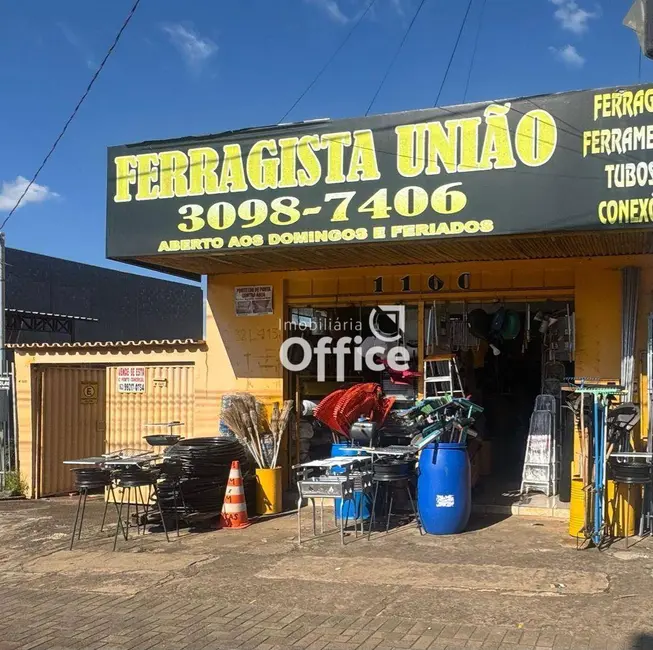 Casa com 3 quartos à venda, 300m2 em Anapolis - GO - imagem 1 Foto 1 de Casa com 3 quartos à venda, 300m2 em Anapolis - GO