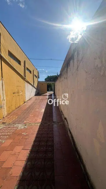 Casa com 3 quartos à venda, 300m2 em Anapolis - GO - imagem 6 Foto 6 de Casa com 3 quartos à venda, 300m2 em Anapolis - GO