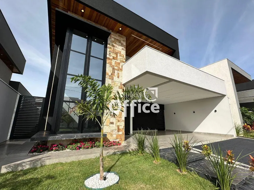 Foto 1 de Casa de Condomínio com 3 quartos à venda, 360m2 em Anapolis - GO