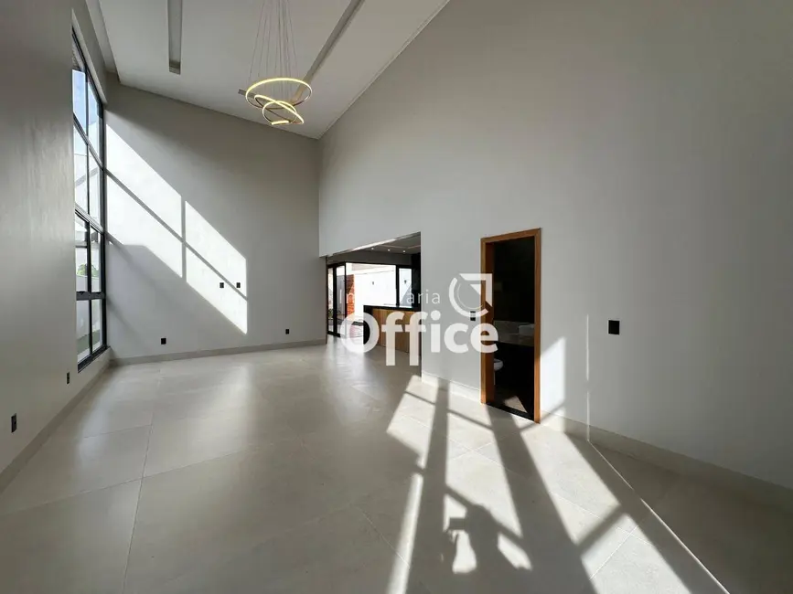 Foto 7 de Casa de Condomínio com 3 quartos à venda, 360m2 em Anapolis - GO