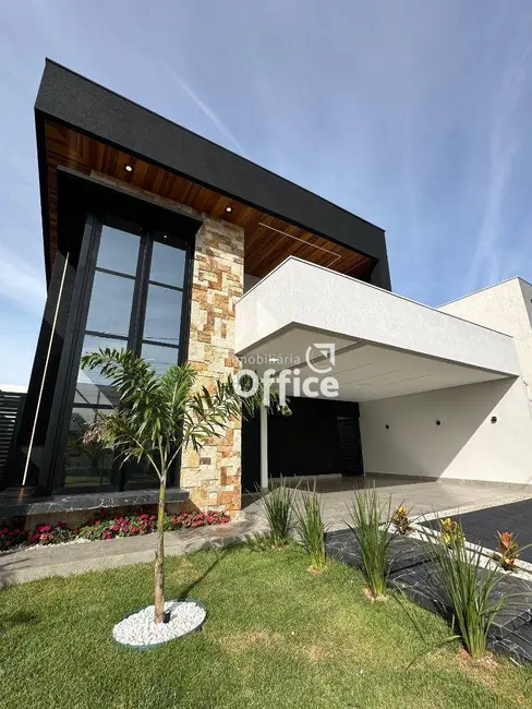 Foto 3 de Casa de Condomínio com 3 quartos à venda, 360m2 em Anapolis - GO
