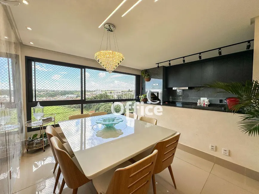 Foto 1 de Apartamento com 3 quartos à venda, 98m2 em Jundiaí, Anapolis - GO