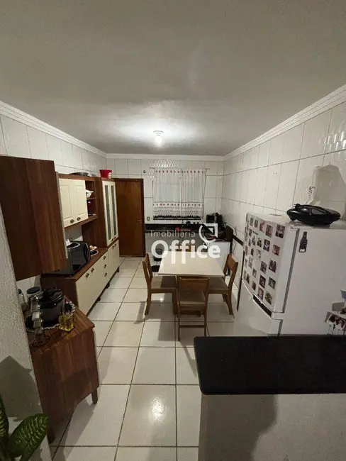 Casa com 3 quartos à venda, 159m2 em Anapolis - GO - imagem 9 Foto 9 de Casa com 3 quartos à venda, 159m2 em Anapolis - GO