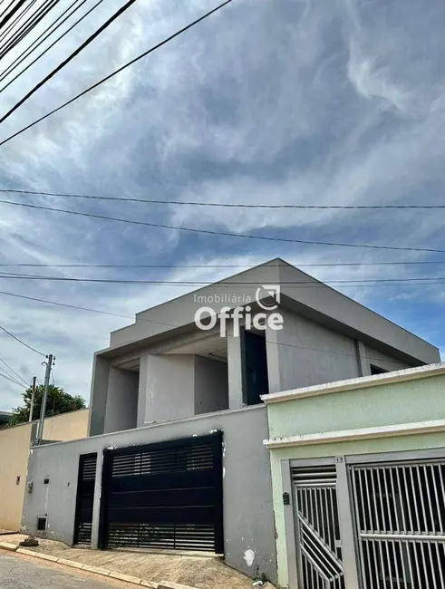 Foto 2 de Casa com 3 quartos à venda, 180m2 em Setor Central, Anapolis - GO
