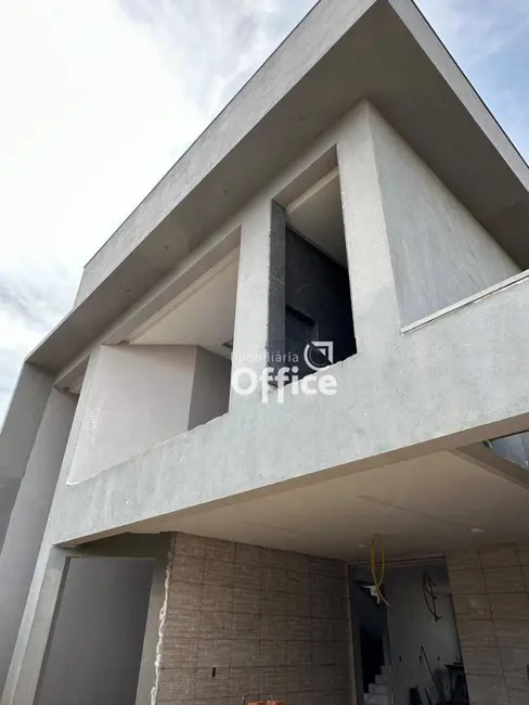 Foto 1 de Casa com 3 quartos à venda, 180m2 em Setor Central, Anapolis - GO