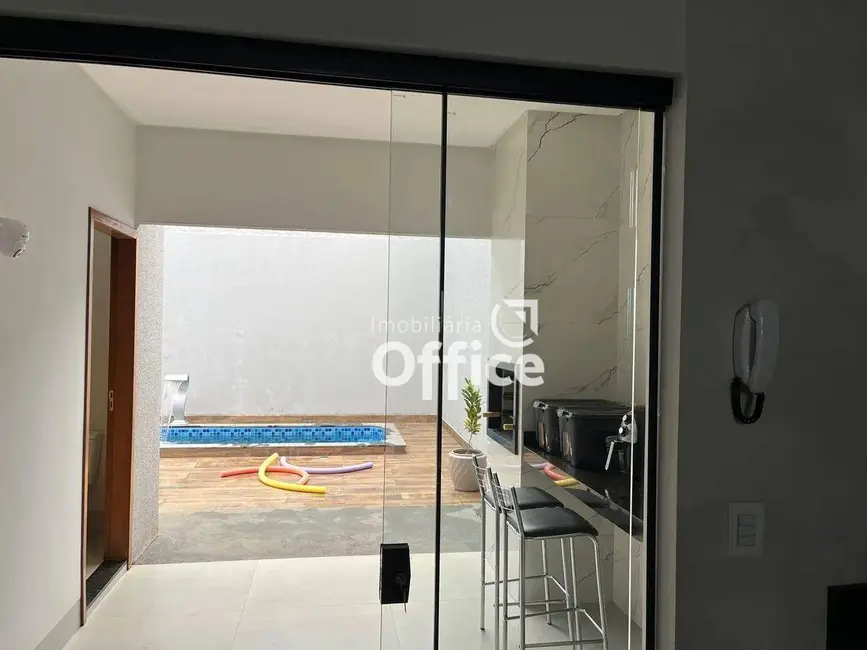 Foto 4 de Casa com 3 quartos à venda, 240m2 em Campos Elísios, Anapolis - GO