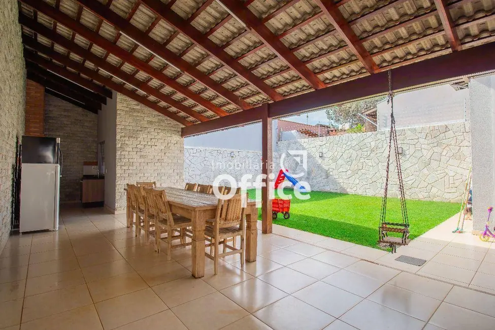 Foto 4 de Casa com 3 quartos à venda, 300m2 em Residencial Vale do Sol, Anapolis - GO