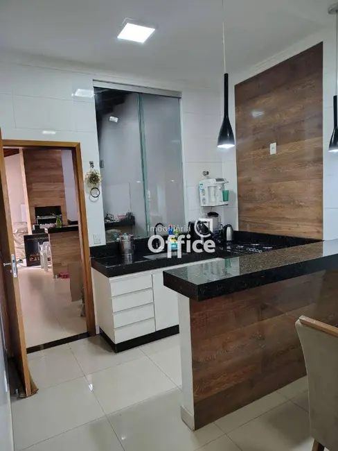 Casa com 3 quartos à venda, 200m2 em Anapolis - GO - imagem 7 Foto 7 de Casa com 3 quartos à venda, 200m2 em Anapolis - GO