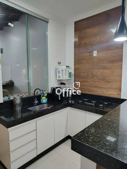 Casa com 3 quartos à venda, 200m2 em Anapolis - GO - imagem 9 Foto 9 de Casa com 3 quartos à venda, 200m2 em Anapolis - GO
