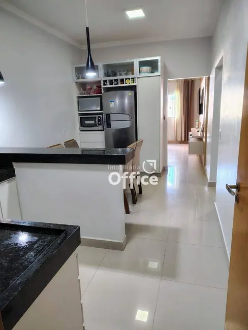 Casa com 3 quartos à venda, 200m2 em Anapolis - GO - imagem 8 Foto 8 de Casa com 3 quartos à venda, 200m2 em Anapolis - GO