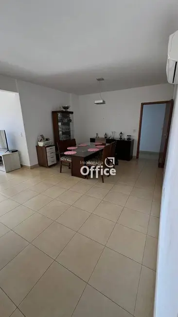 Foto 3 de Apartamento com 3 quartos à venda, 140m2 em Maracanã, Anapolis - GO