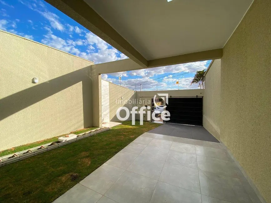 Foto 3 de Casa com 3 quartos à venda, 180m2 em Jardim Alexandrina, Anapolis - GO