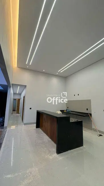 Foto 2 de Casa com 3 quartos à venda, 300m2 em Residencial Itatiaia, Anapolis - GO