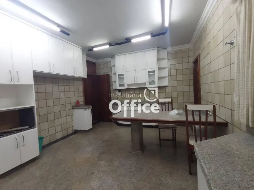 Casa com 4 quartos à venda, 540m2 em Anápolis City, Anapolis - GO - imagem 8 Foto 8 de Casa com 4 quartos à venda, 540m2 em Anápolis City, Anapolis - GO