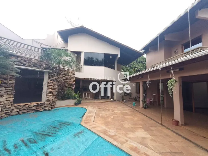 Casa com 4 quartos à venda, 540m2 em Anápolis City, Anapolis - GO - imagem 3 Foto 3 de Casa com 4 quartos à venda, 540m2 em Anápolis City, Anapolis - GO