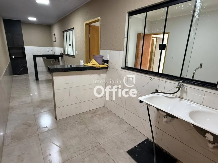 Foto 1 de Casa com 2 quartos à venda, 126m2 em São Carlos, Anapolis - GO