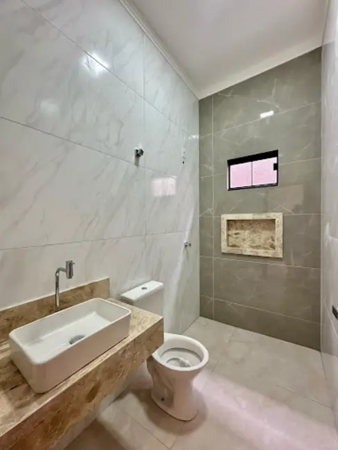 Casa com 3 quartos à venda, 150m2 em Anapolis - GO - imagem 9 Foto 9 de Casa com 3 quartos à venda, 150m2 em Anapolis - GO