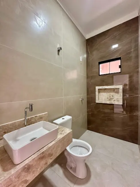 Casa com 3 quartos à venda, 150m2 em Anapolis - GO - imagem 8 Foto 8 de Casa com 3 quartos à venda, 150m2 em Anapolis - GO