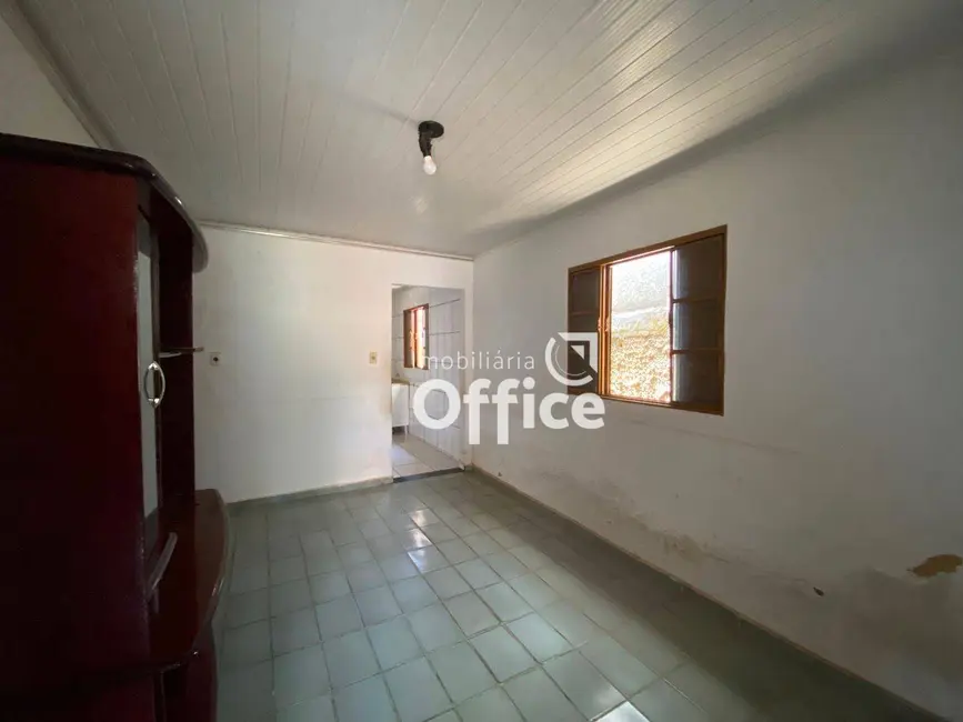 Foto 9 de Casa com 4 quartos à venda, 300m2 em Anapolis - GO