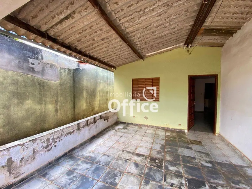 Foto 4 de Casa com 4 quartos à venda, 300m2 em Anapolis - GO