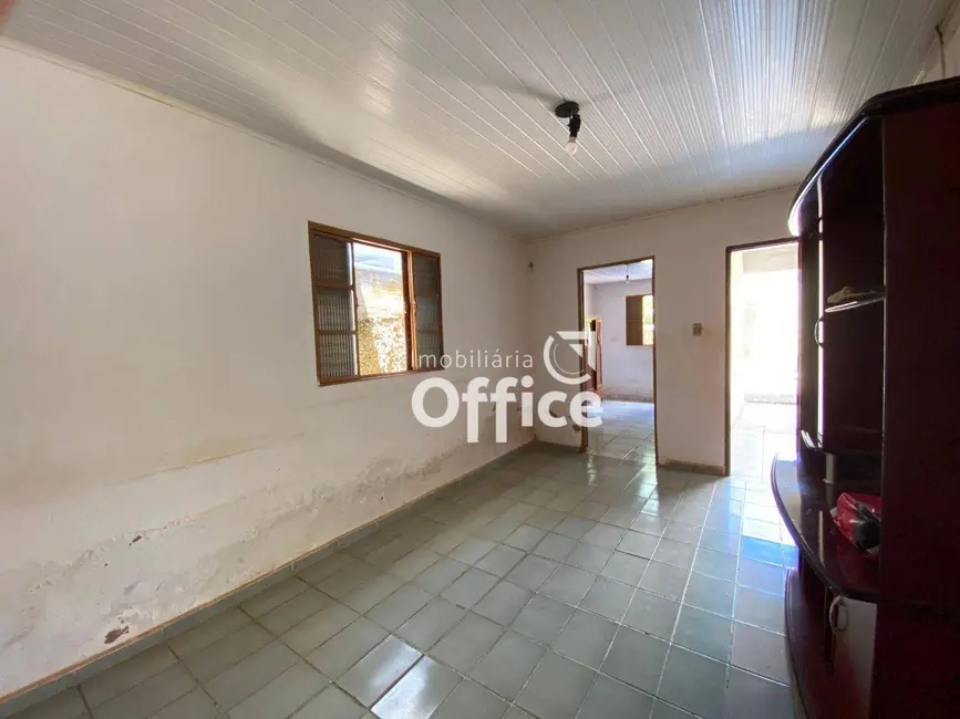 Foto 6 de Casa com 4 quartos à venda, 300m2 em Anapolis - GO