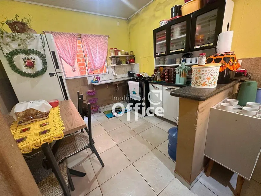 Foto 7 de Casa com 5 quartos à venda, 267m2 em Anapolis - GO