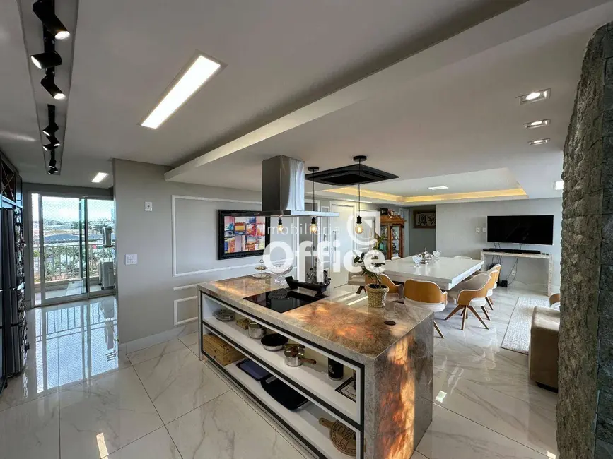 Foto 8 de Apartamento com 3 quartos à venda, 202m2 em Jundiaí, Anapolis - GO