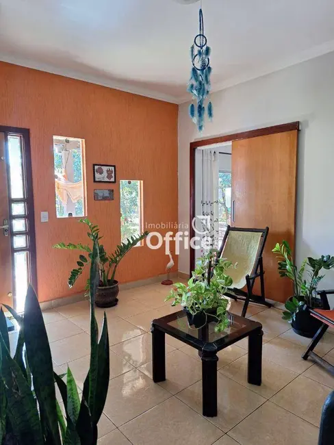 Casa com 3 quartos à venda, 300m2 em Residencial Mônica Braga, Anapolis - GO - imagem 7 Foto 7 de Casa com 3 quartos à venda, 300m2 em Residencial Mônica Braga, Anapolis - GO