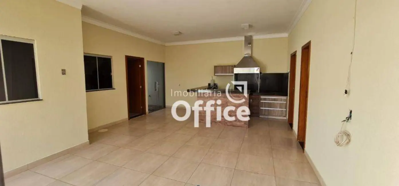 Casa com 3 quartos à venda, 300m2 em Parque Brasília 2ª Etapa, Anapolis - GO - imagem 6 Foto 6 de Casa com 3 quartos à venda, 300m2 em Parque Brasília 2ª Etapa, Anapolis - GO