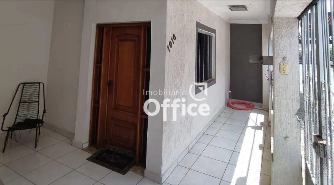 Foto 2 de Casa com 3 quartos à venda, 320m2 em Setor Central, Anapolis - GO
