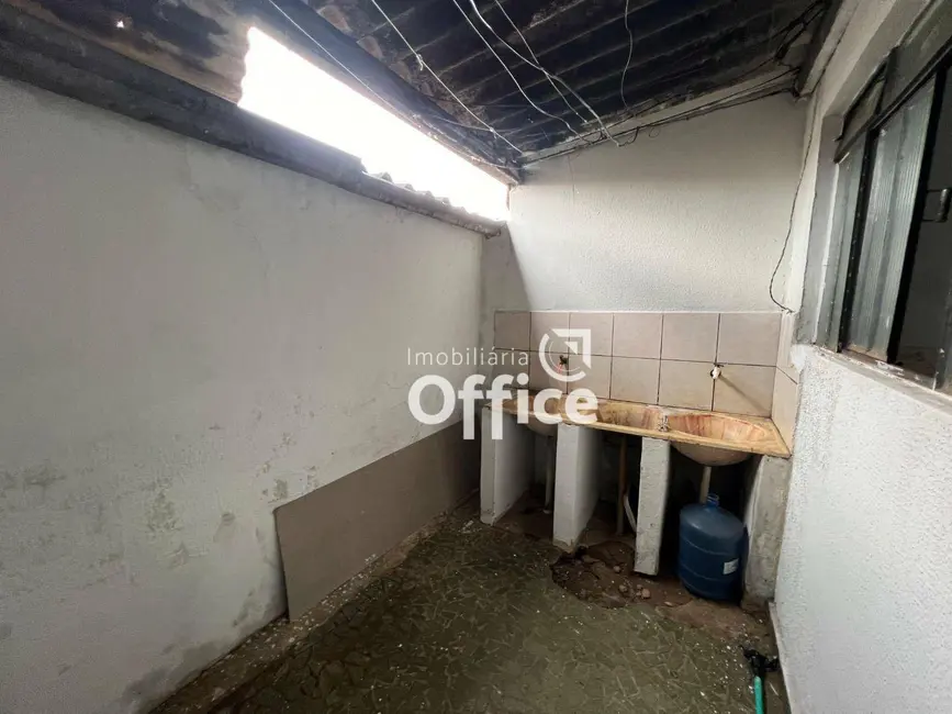 Foto 7 de Kitnet com 3 quartos para alugar, 75m2 em Jardim Bela Vista, Anapolis - GO