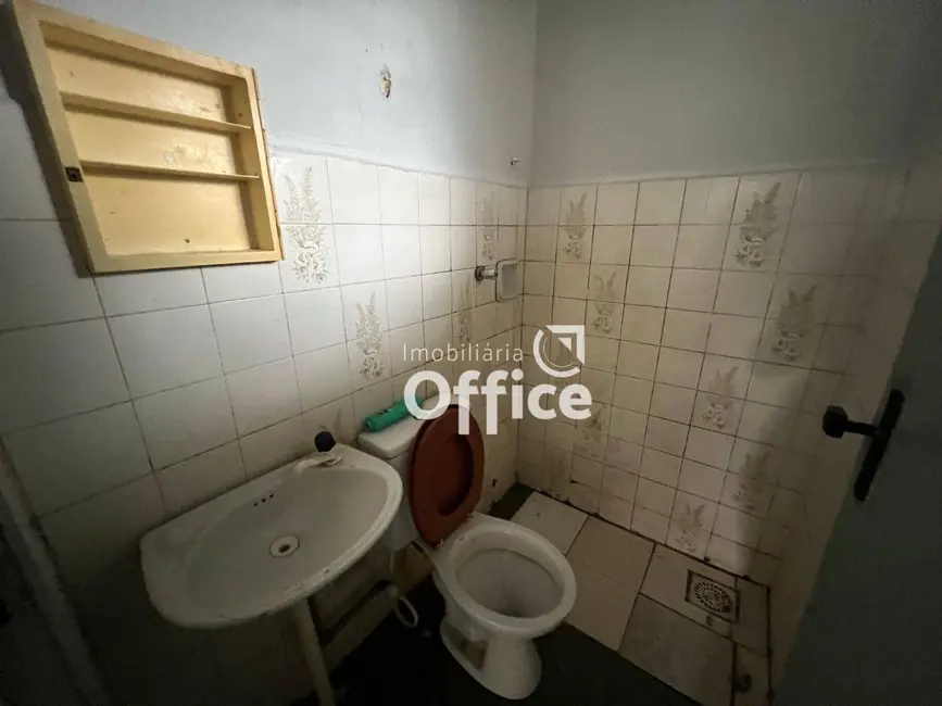 Foto 9 de Kitnet com 3 quartos para alugar, 75m2 em Jardim Bela Vista, Anapolis - GO