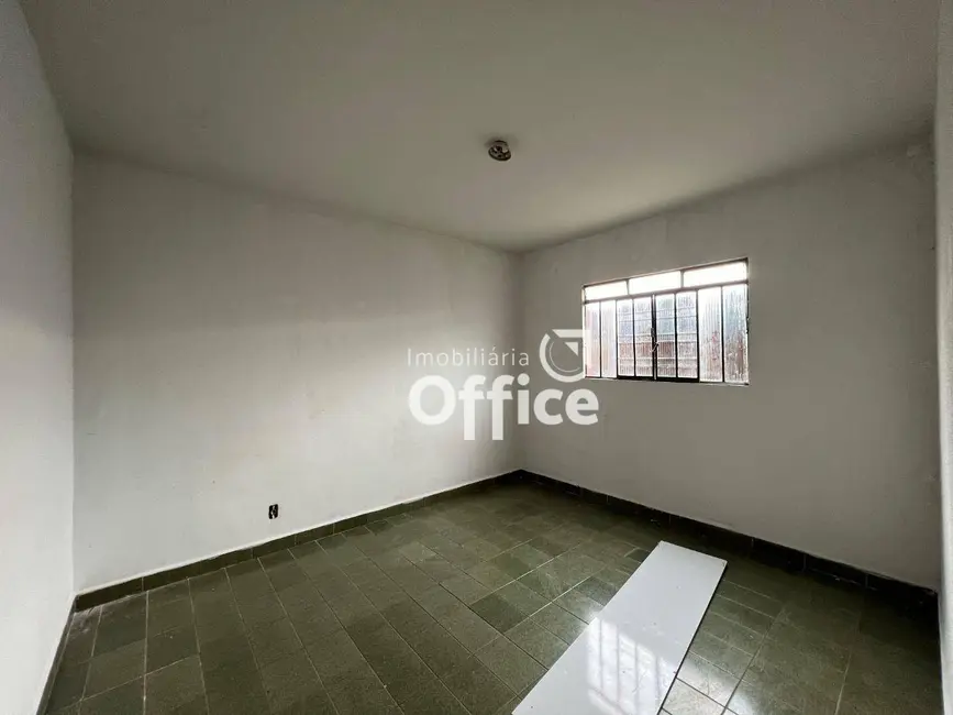 Foto 8 de Kitnet com 3 quartos para alugar, 75m2 em Jardim Bela Vista, Anapolis - GO