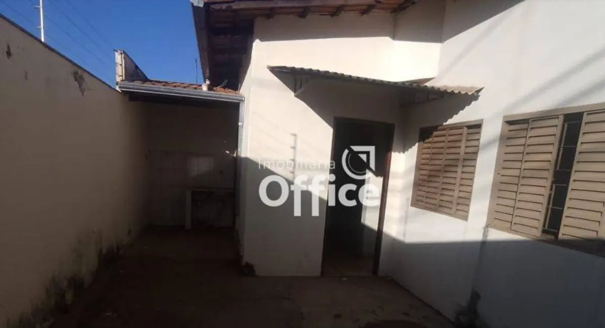 Casa com 2 quartos à venda, 347m2 em Santo André, Anapolis - GO - imagem 2 Foto 2 de Casa com 2 quartos à venda, 347m2 em Santo André, Anapolis - GO