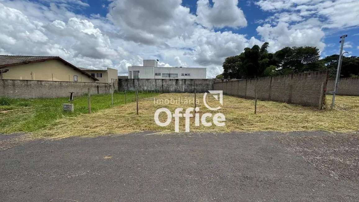 Foto 1 de Terreno / Lote à venda, 390m2 em Anápolis City, Anapolis - GO