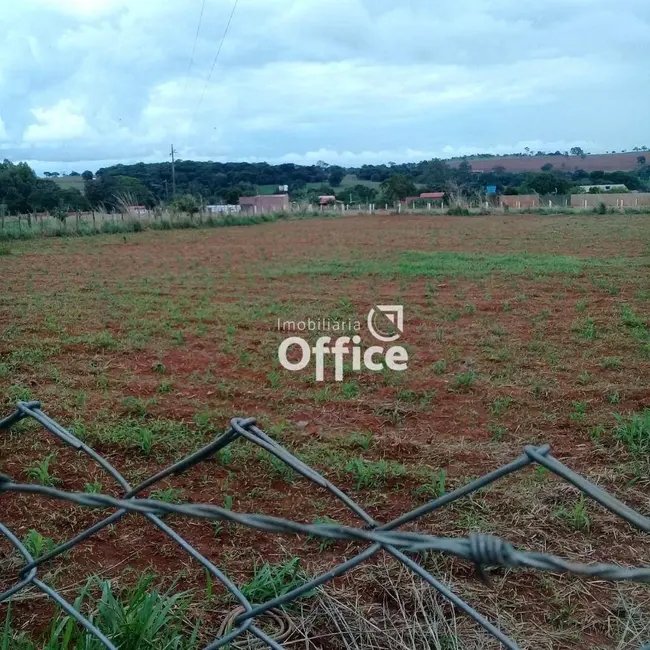 Chácara com 3 quartos à venda, 363m2 em Anapolis - GO - imagem 1 Foto 1 de Chácara com 3 quartos à venda, 363m2 em Anapolis - GO