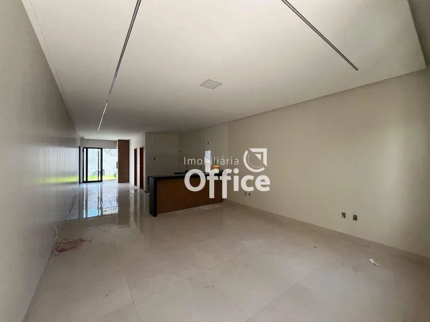 Casa com 3 quartos à venda, 340m2 em Parque Brasília 2ª Etapa, Anapolis - GO - imagem 7 Foto 7 de Casa com 3 quartos à venda, 340m2 em Parque Brasília 2ª Etapa, Anapolis - GO