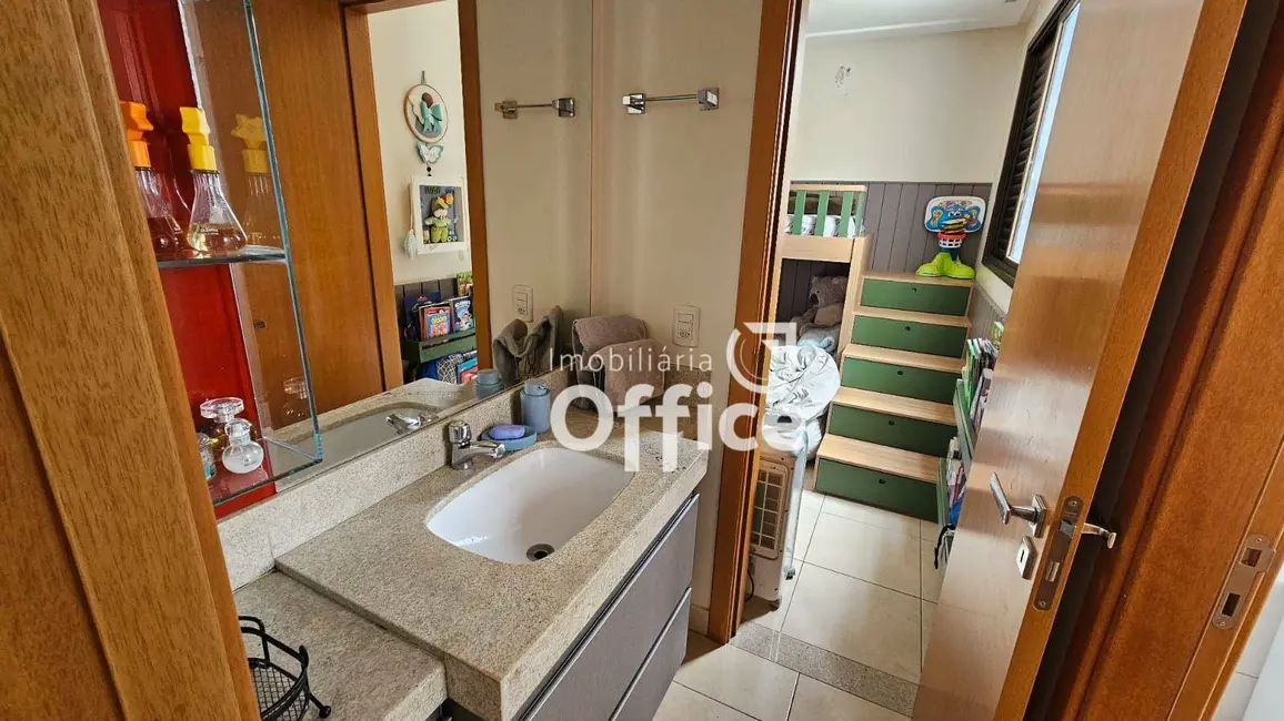 Foto 8 de Apartamento com 4 quartos à venda, 140m2 em Jundiaí, Anapolis - GO
