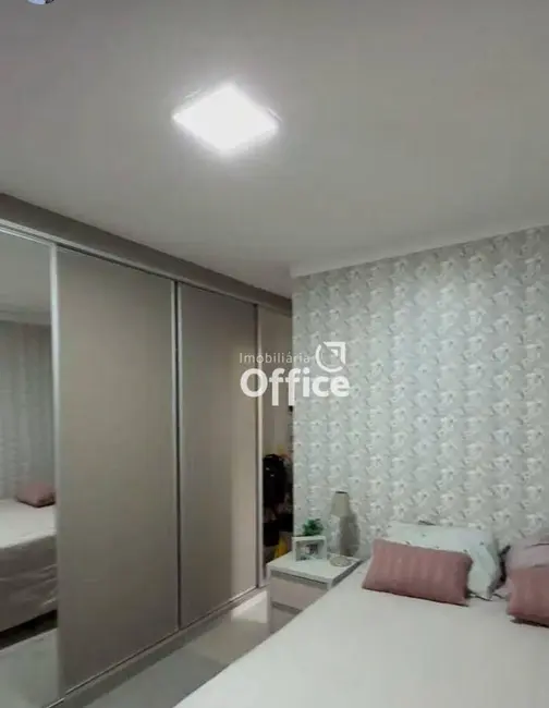 Foto 2 de Apartamento com 3 quartos à venda, 80m2 em Chácaras Colorado, Anapolis - GO