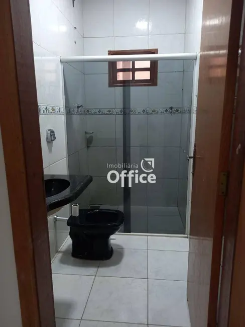 Casa com 3 quartos à venda, 300m2 em Lourdes, Anapolis - GO - imagem 8 Foto 8 de Casa com 3 quartos à venda, 300m2 em Lourdes, Anapolis - GO