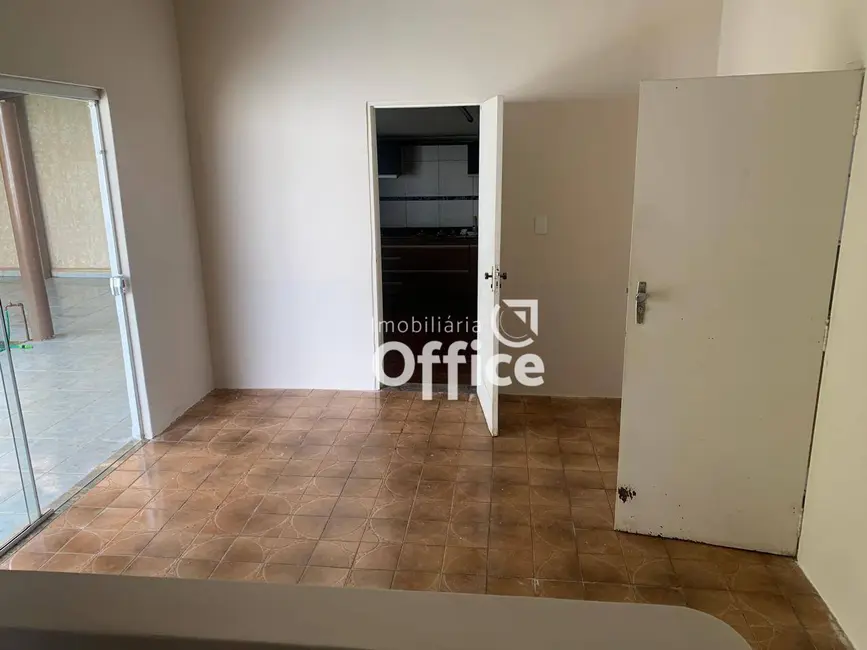 Foto 5 de Casa com 2 quartos à venda, 500m2 em Dom Pedro II, Anapolis - GO
