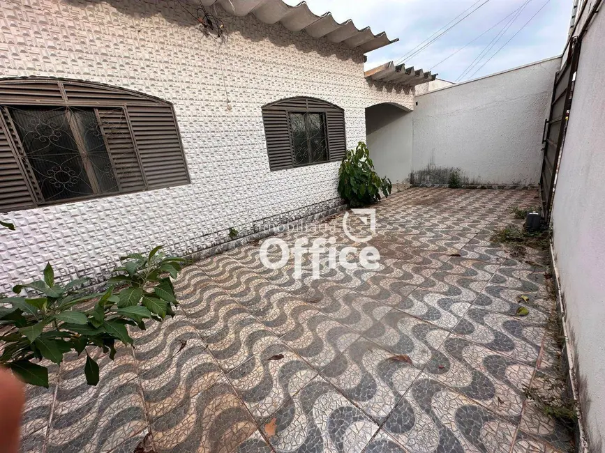 Foto 1 de Casa com 3 quartos à venda, 300m2 em Vila Jaiara, Anapolis - GO